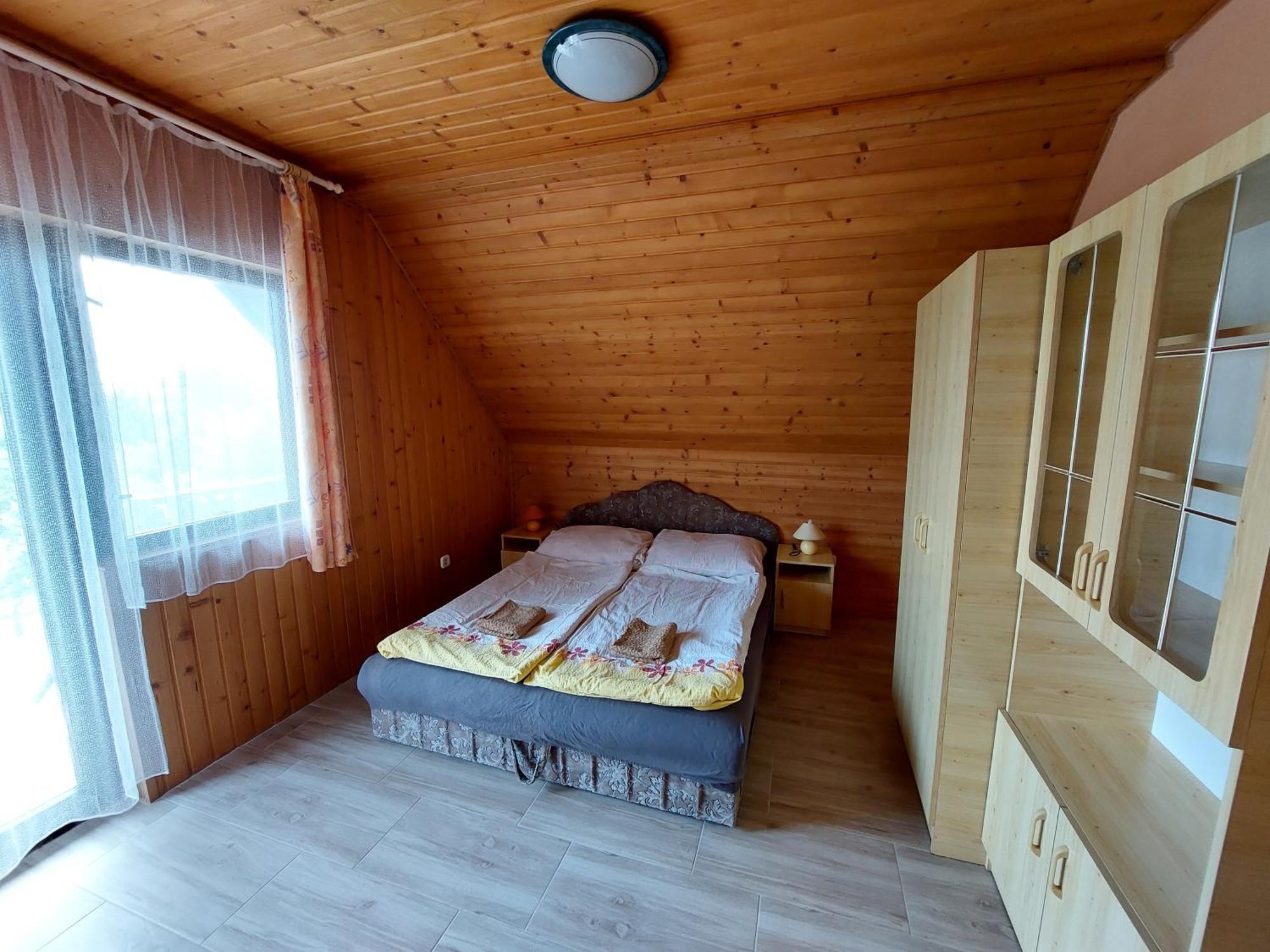 Panna Apartmanház Balatonlelle Esterno foto
