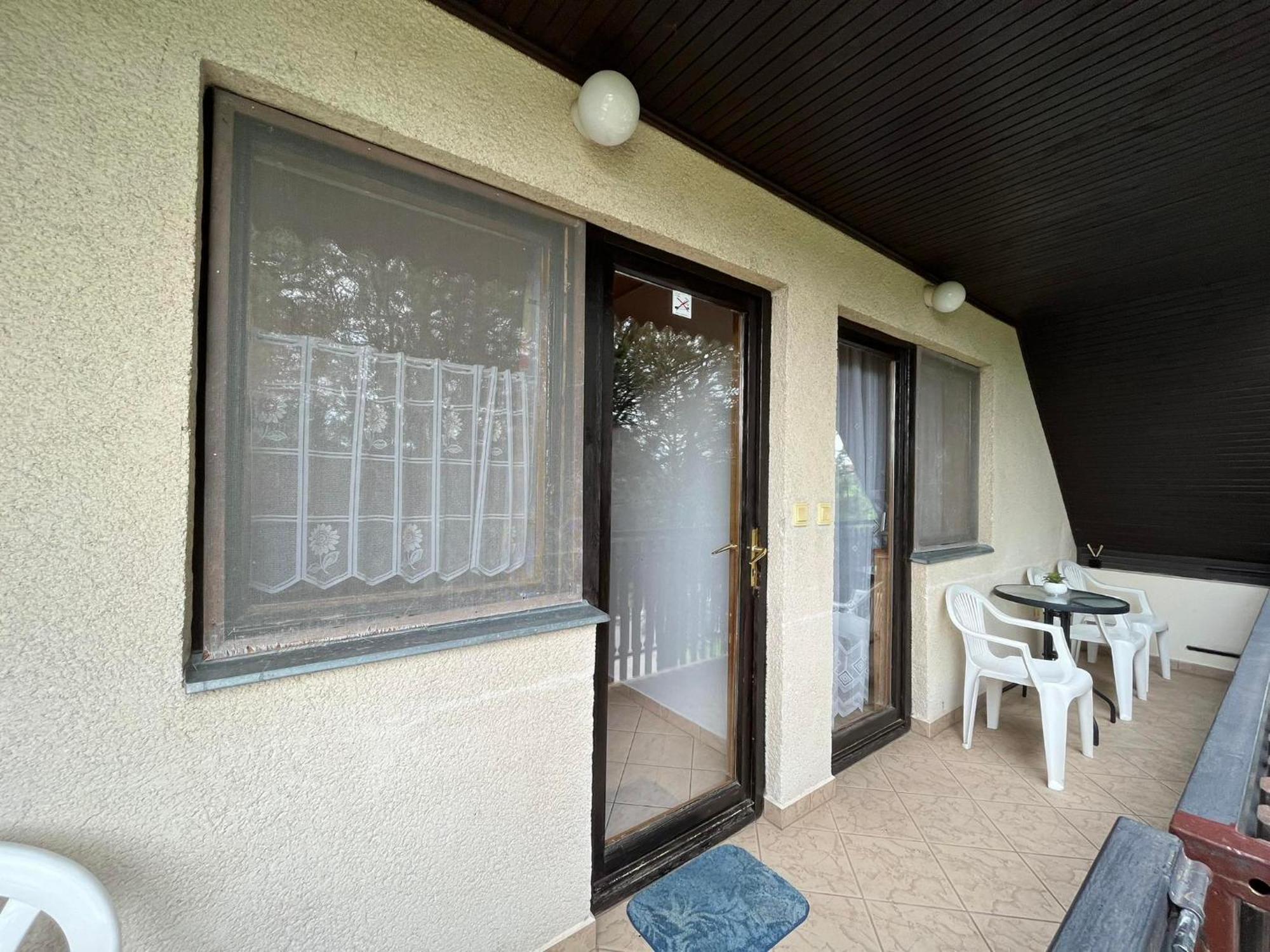 Panna Apartmanház Balatonlelle Esterno foto